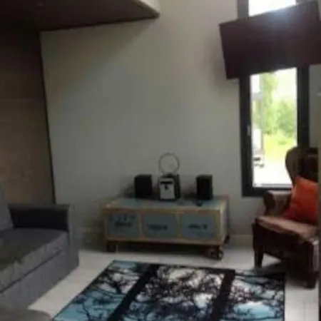 Riihivuori Paritalohuoneisto Apartman *
